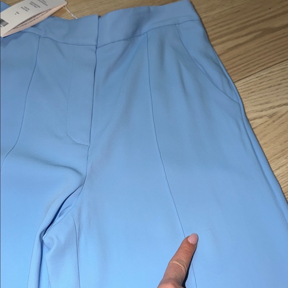 Veronica Beard Edia Pant in Blue Sky, size 4 Perfect Spring Summer Color - Picture 8 of 10